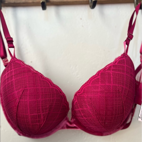 NWT bra from VS - Picture 2 of 2